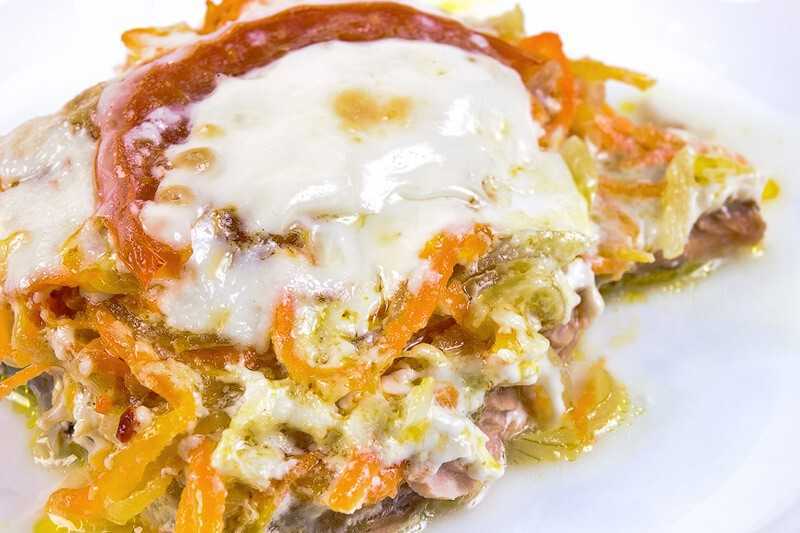 Сочная горбуша с картошкой под соусом в духовке. легко приготовить! вкусный рецепт с фото пошагово и видео - tvcook.ru
