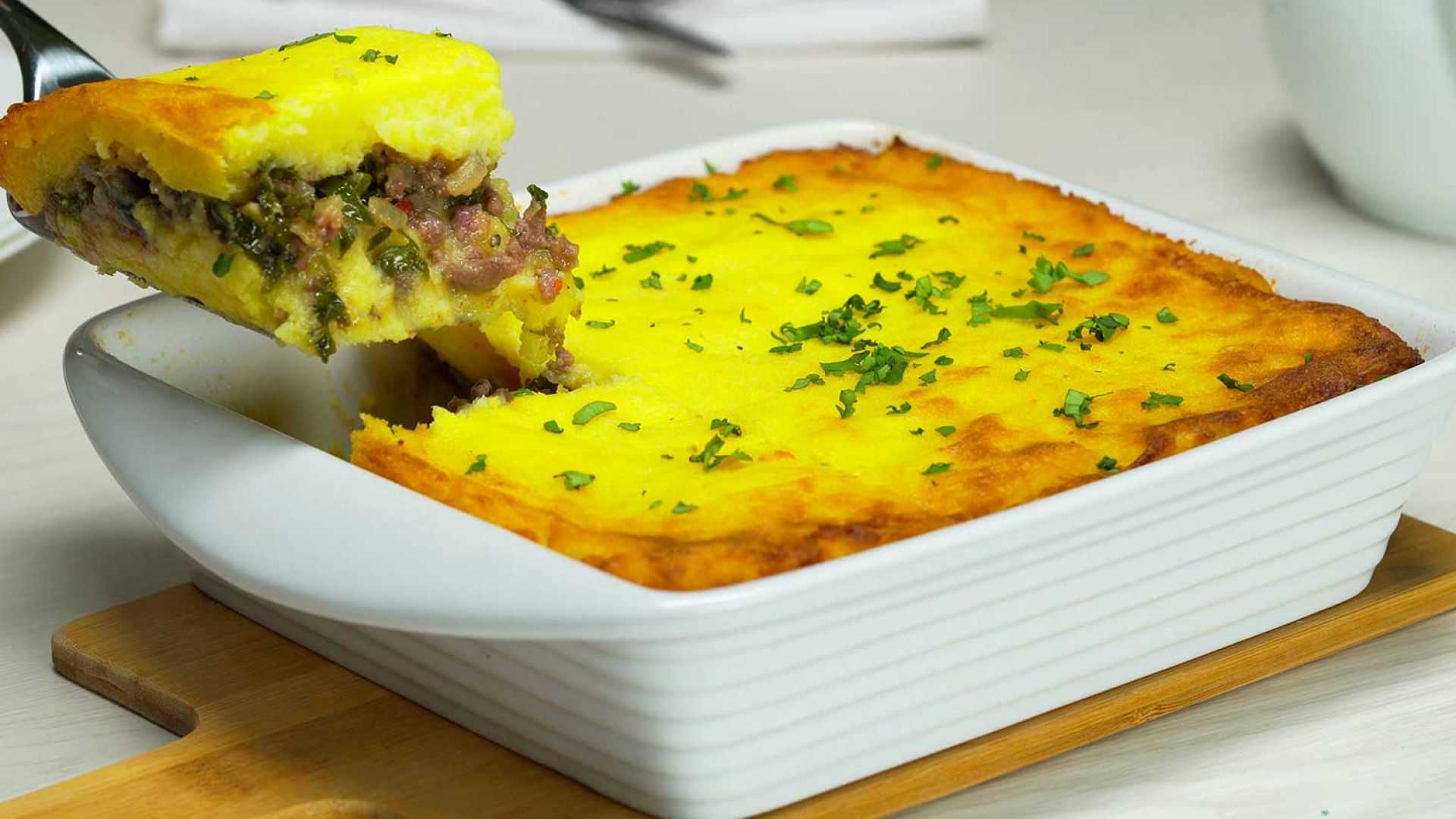 Картофельная запеканка с фаршем в духовке