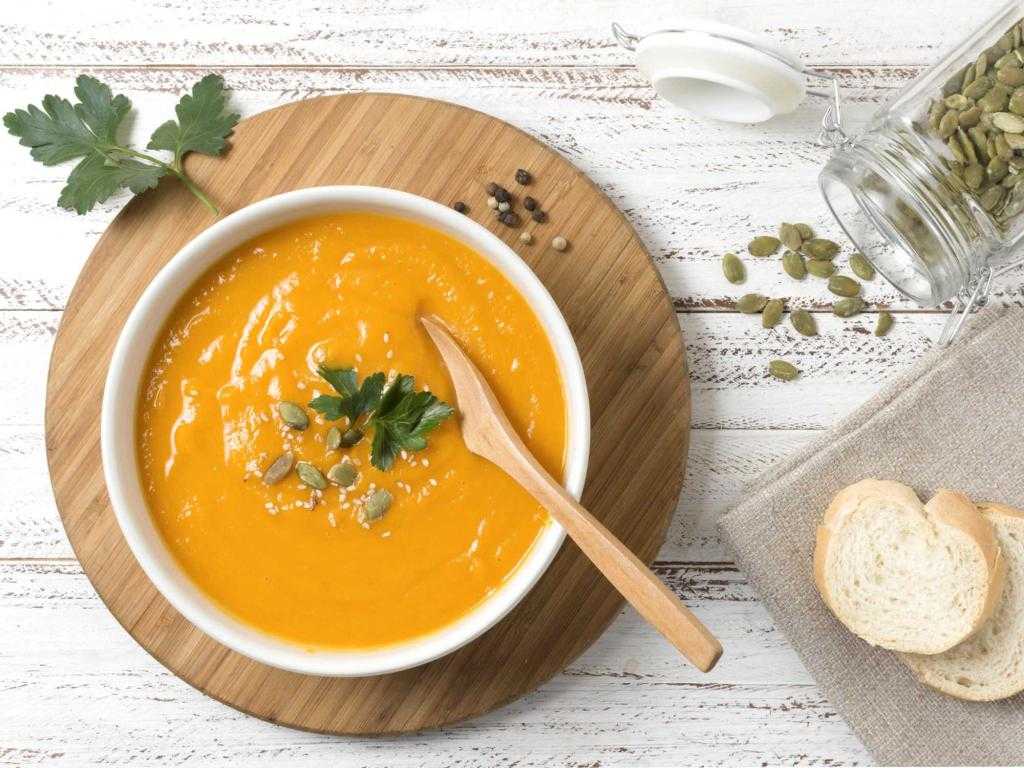 Вкусный суп из тыквы с курицей, сельдереем, морковью, имбирем — быстрые рецепты супа-пюре и крем-супа