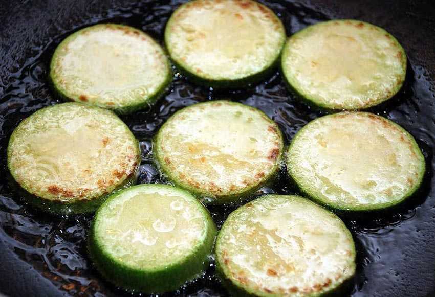 Жареные кабачки: самые вкусные рецепты
