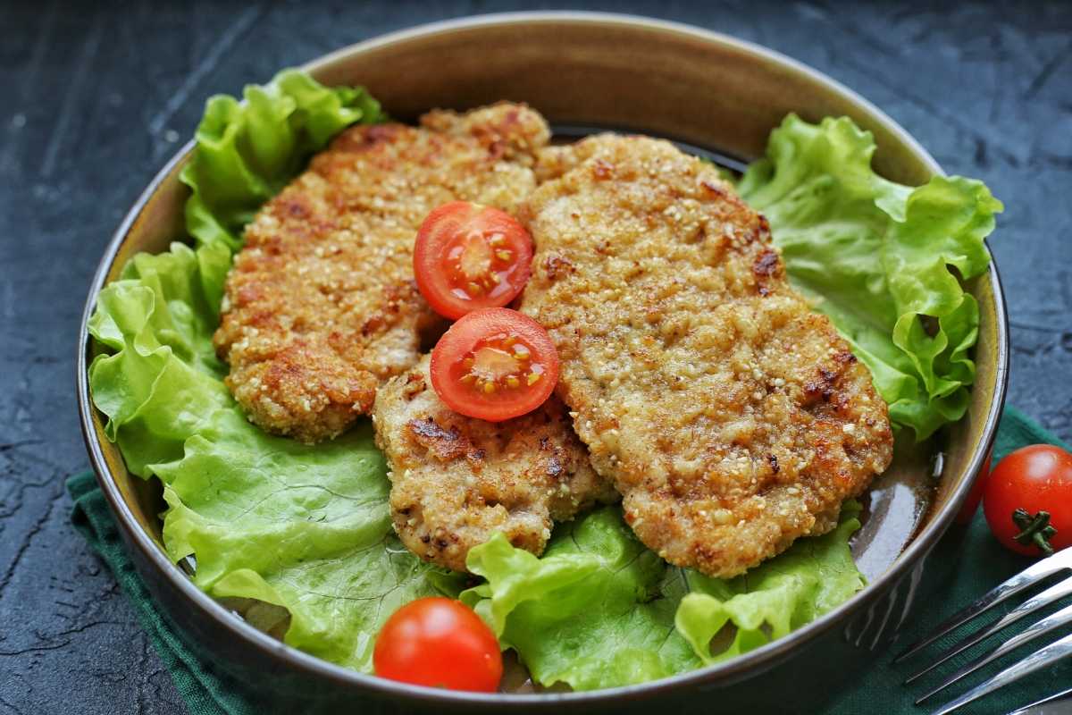 Мясо по-французски – классическое блюдо из свинины, запеченное в духовке (самые вкусные рецепты)